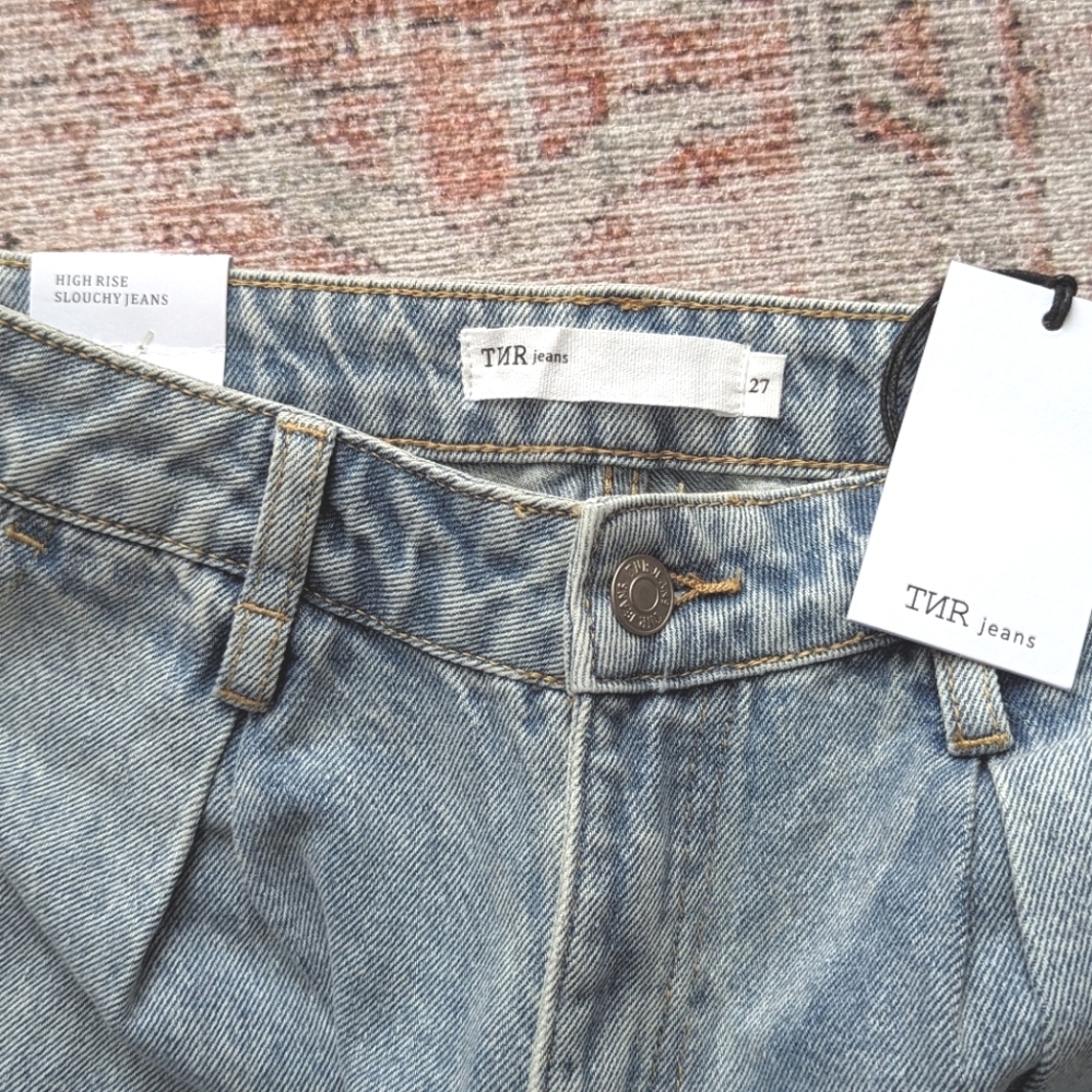 TNR Slouchy Mom Jeans